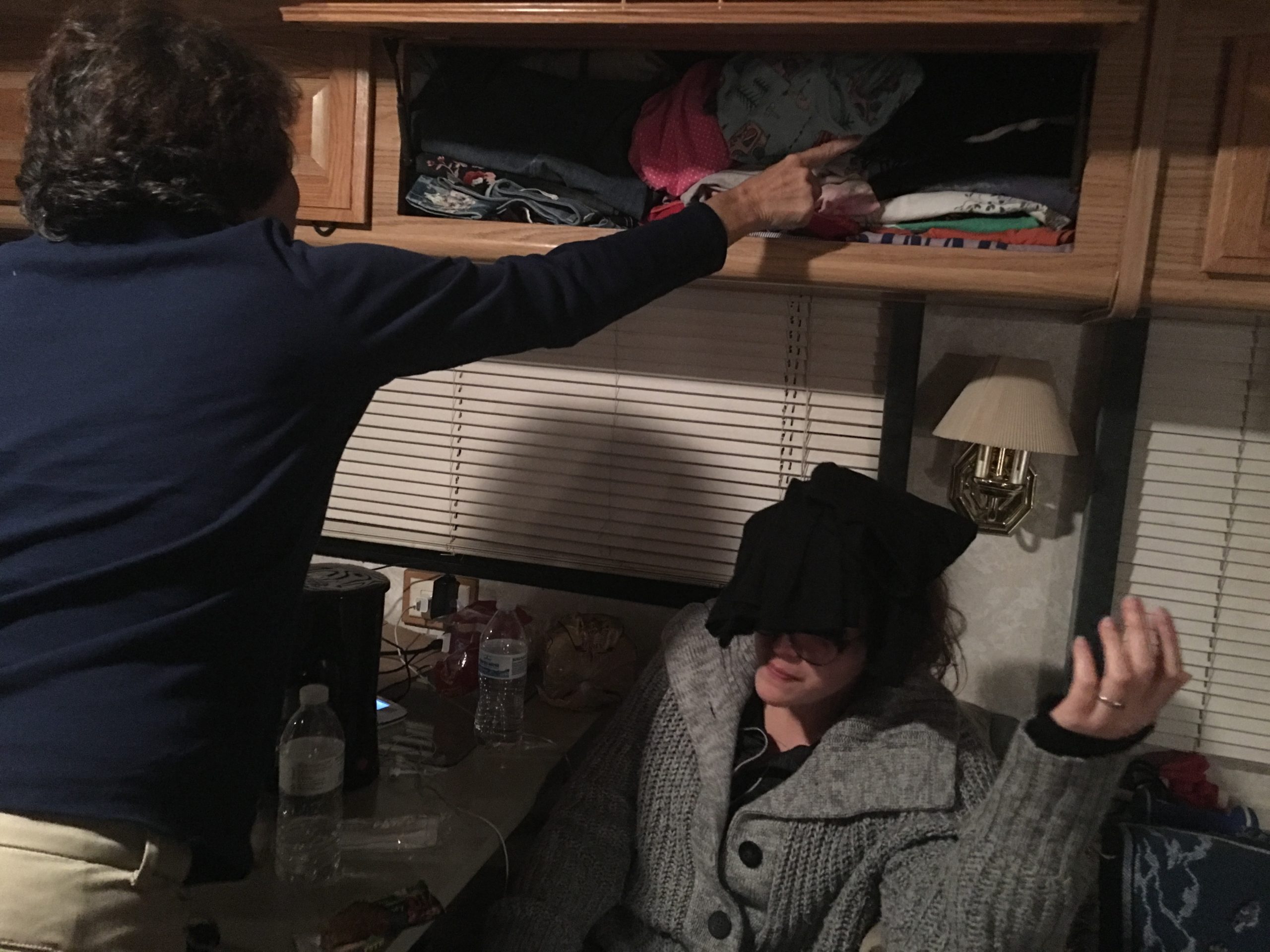 5 Ideas to Solve RV Wardrobe Overcrowding